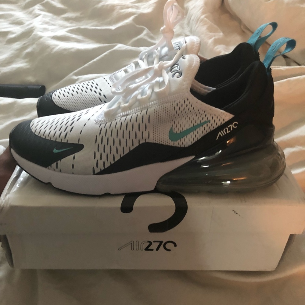 🔥SALE🔥 Nike Air Max 270